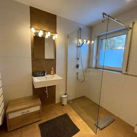 Doppelhaushaelfte Zugspitzblick Mit Privatem Garten Апартаменты