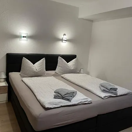 Doppelhaushaelfte Zugspitzblick Mit Privatem Garten * Гармиш-Партенкирхен