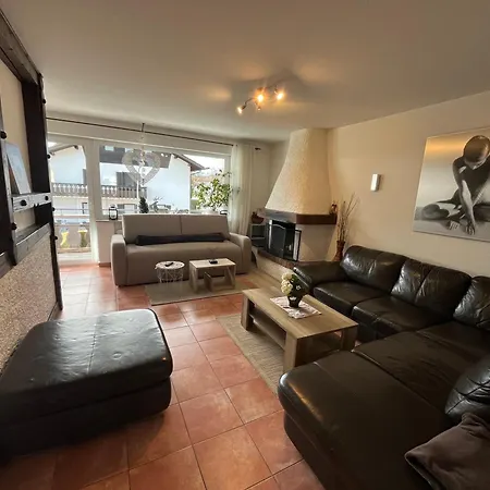 Doppelhaushaelfte Zugspitzblick Mit Privatem Garten Апартаменты Гармиш-Партенкирхен