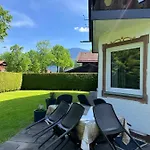 Appartement Doppelhaushaelfte Zugspitzblick Mit Privatem Garten *