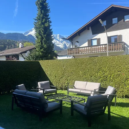 Doppelhaushaelfte Zugspitzblick Mit Privatem Garten Гармиш-Партенкирхен